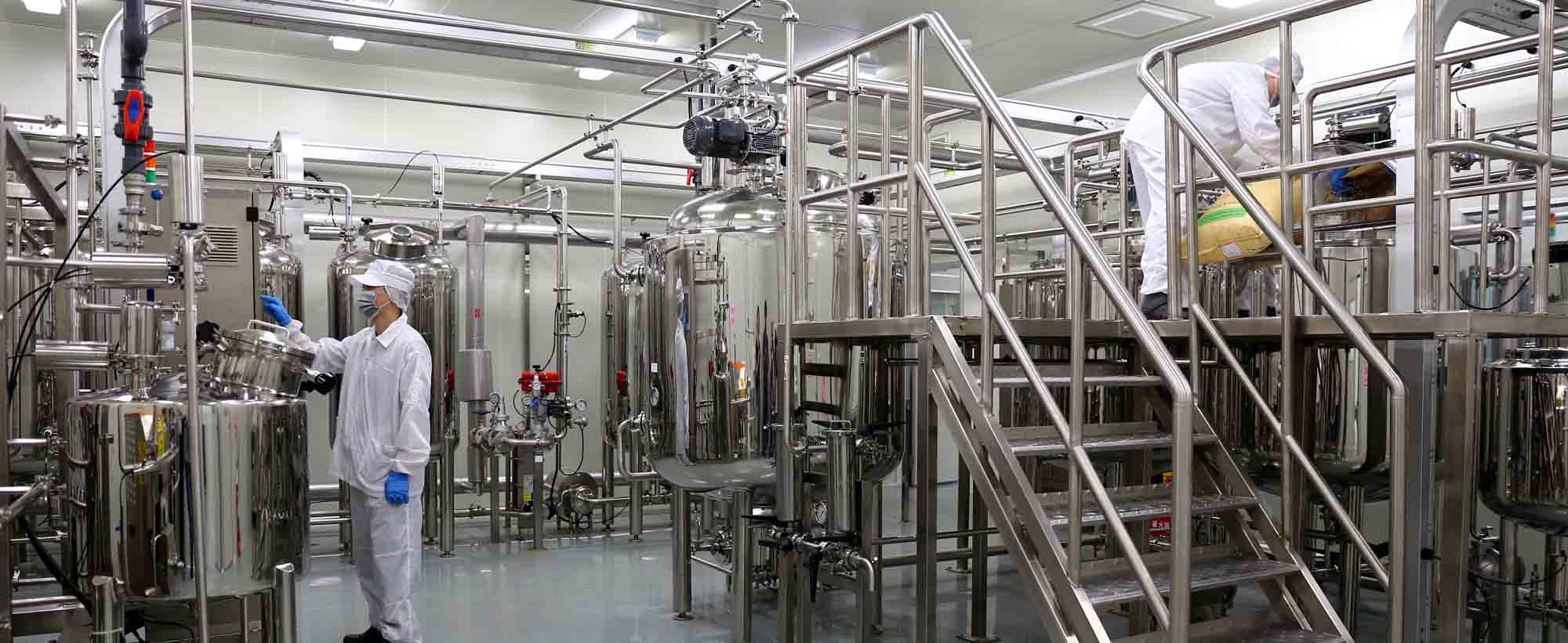 2000x821_factory
